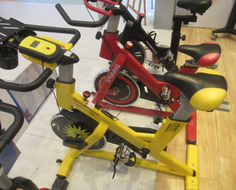 Comparatif vélos d&rsquo;intérieur — performance, value, écrans