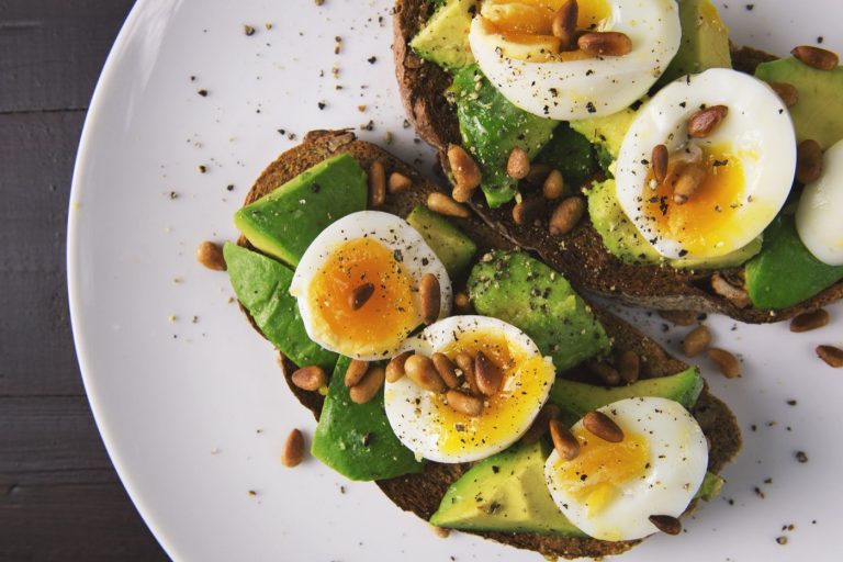 Repas avant et après l&rsquo;entraînement : quoi manger et quand