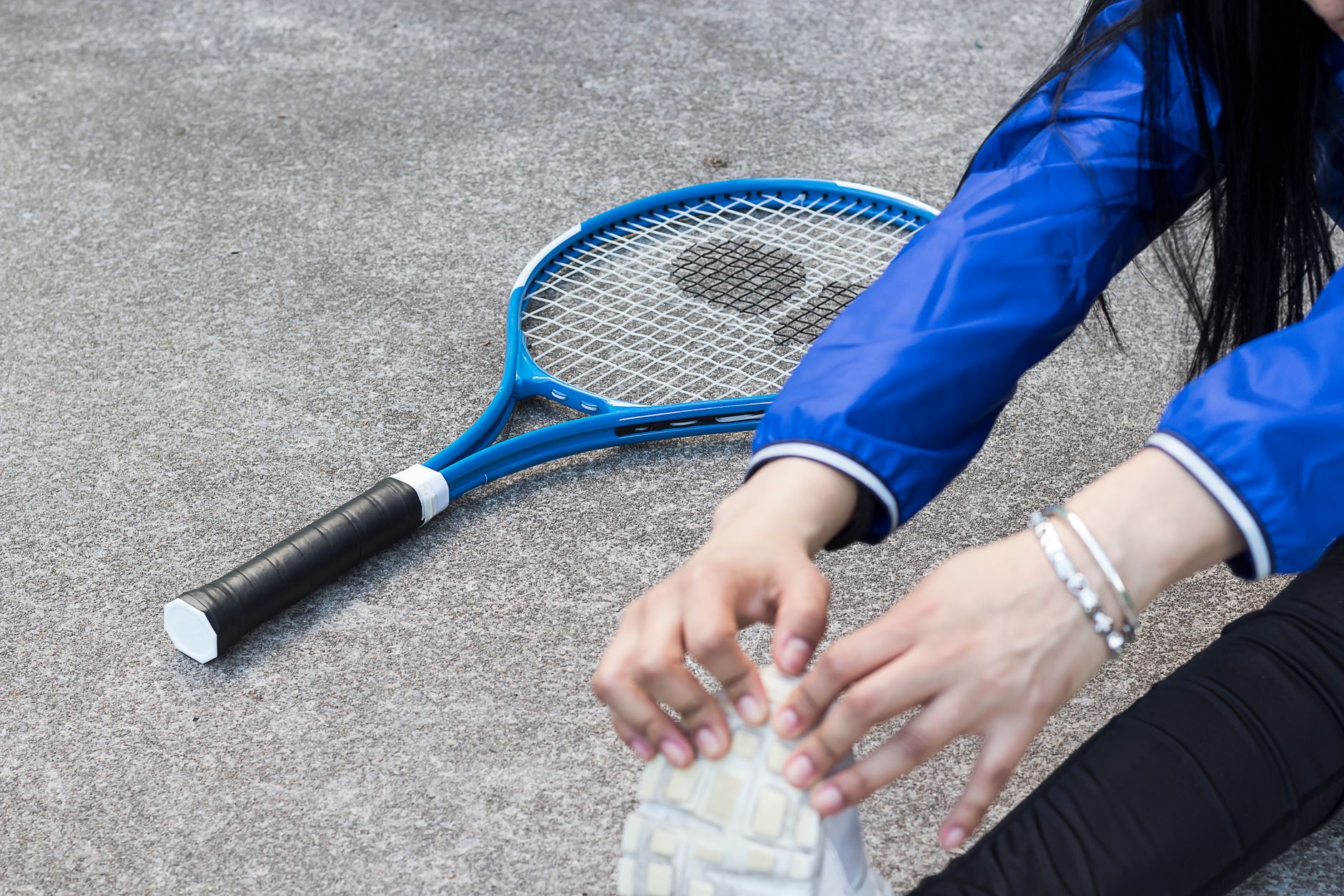 Top des étirements matinaux pour sportifs — warm-up court
