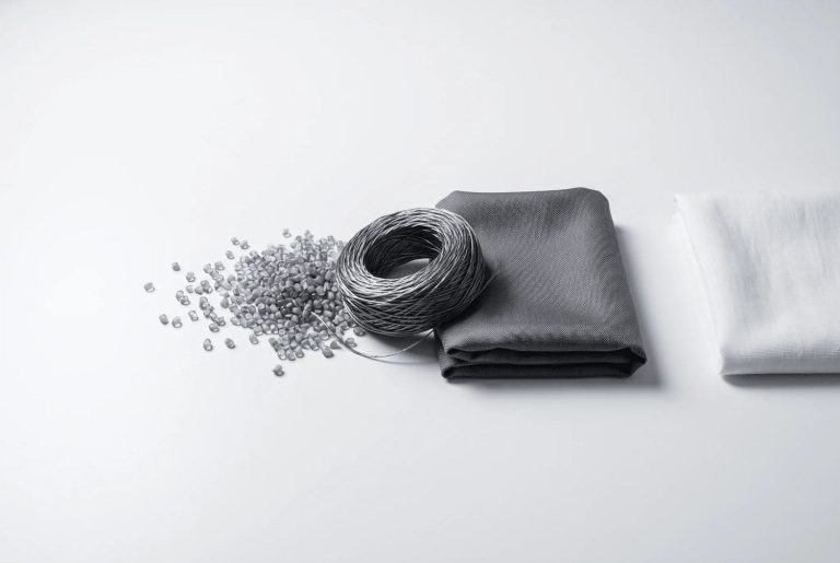 ERVERTE privilégie les fibres naturelles, jusque dans son sac banane en coton recyclé
